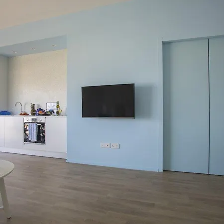 Villa “at Last Your Luxury Holiday Home” 14 *