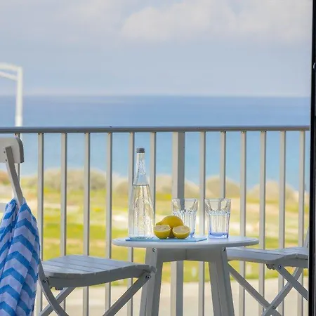 “at Last Your Luxury Holiday Home” 14 Willa